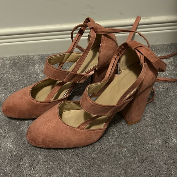 Pink tie up - Picture 1 of 4